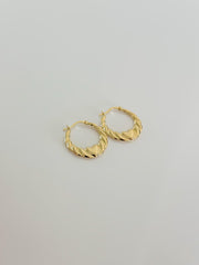 “Sweetheart Hoops” Earrings - 14k Gold