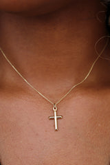 “Diamond-Cut Cross” Pendant – 14k Solid Gold