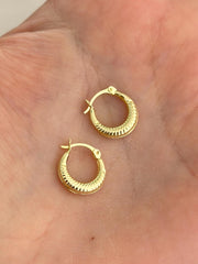 “Tiny Twist” Earrings - 14k Gold