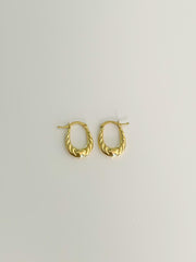 “Petite Heart” Earrings - 14k Gold