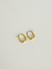 “Petite Heart” Earrings - 14k Gold