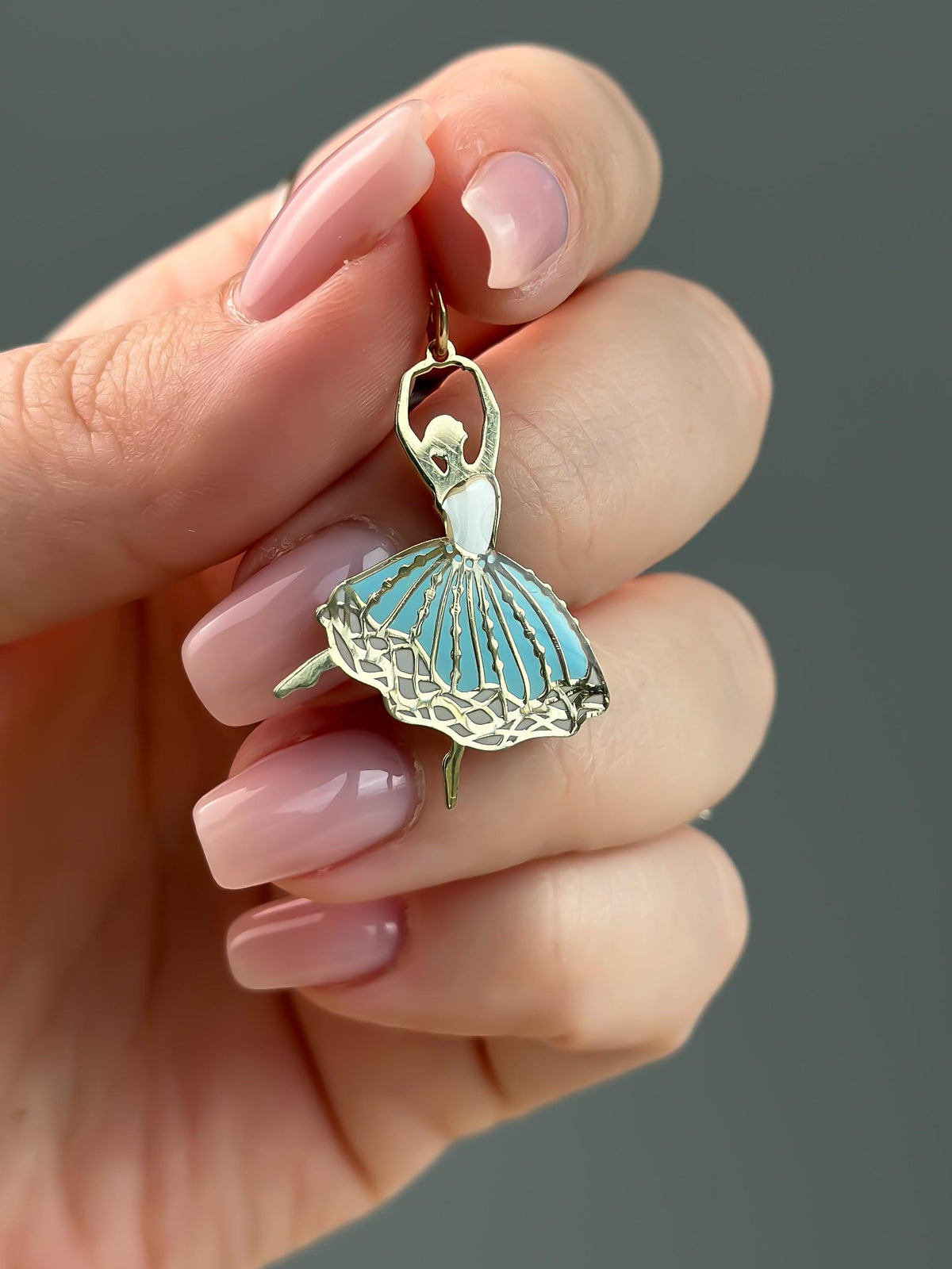 “Ballet Beauty” Pendant – Solid Gold