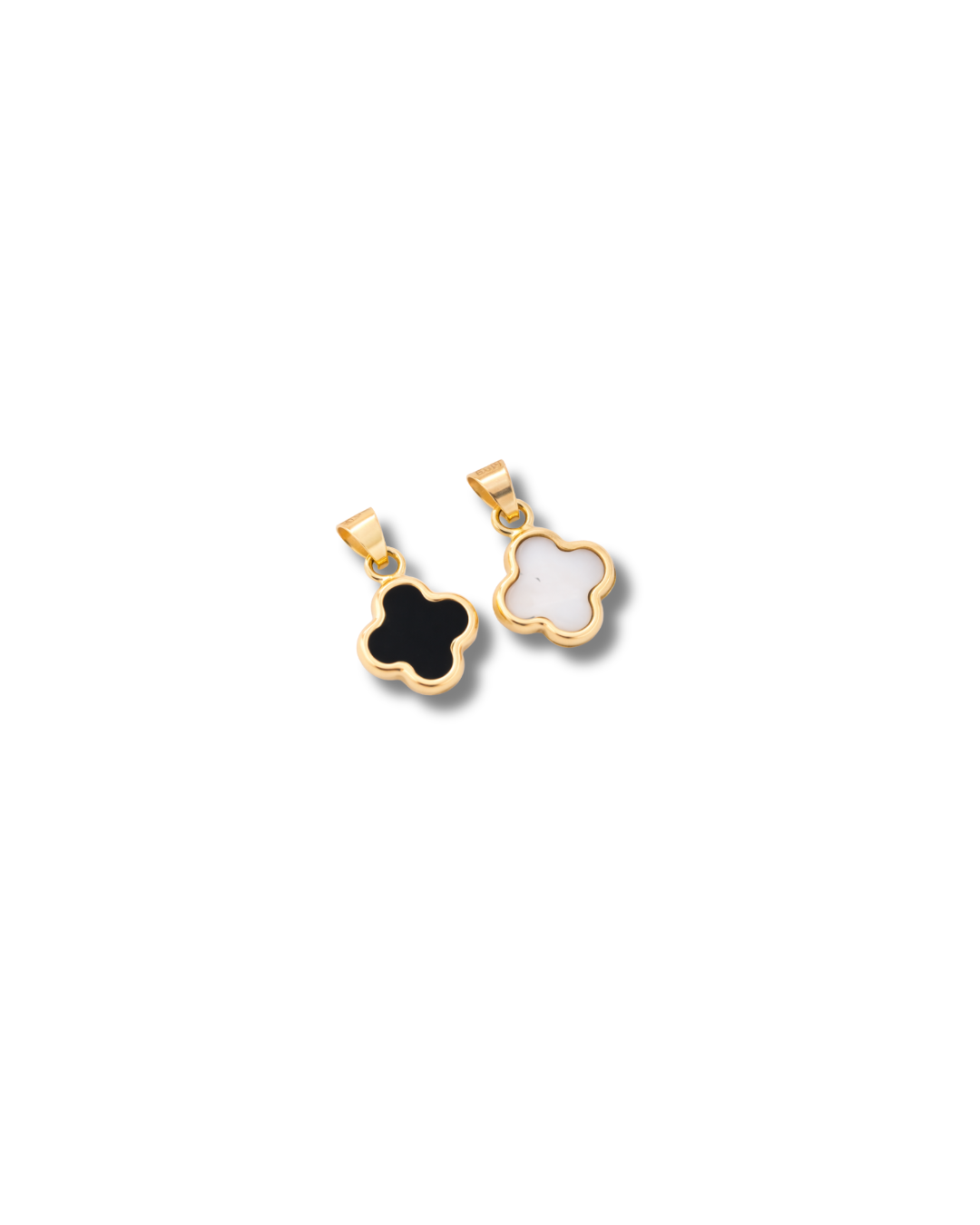 “Pearl & Noir Clover” Charm – Solid Gold
