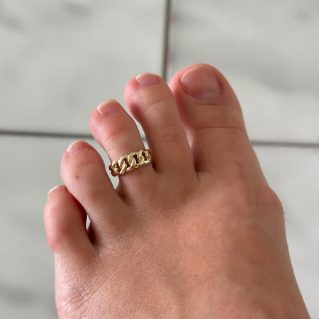 14k Gold “Twisted Breeze” Ring