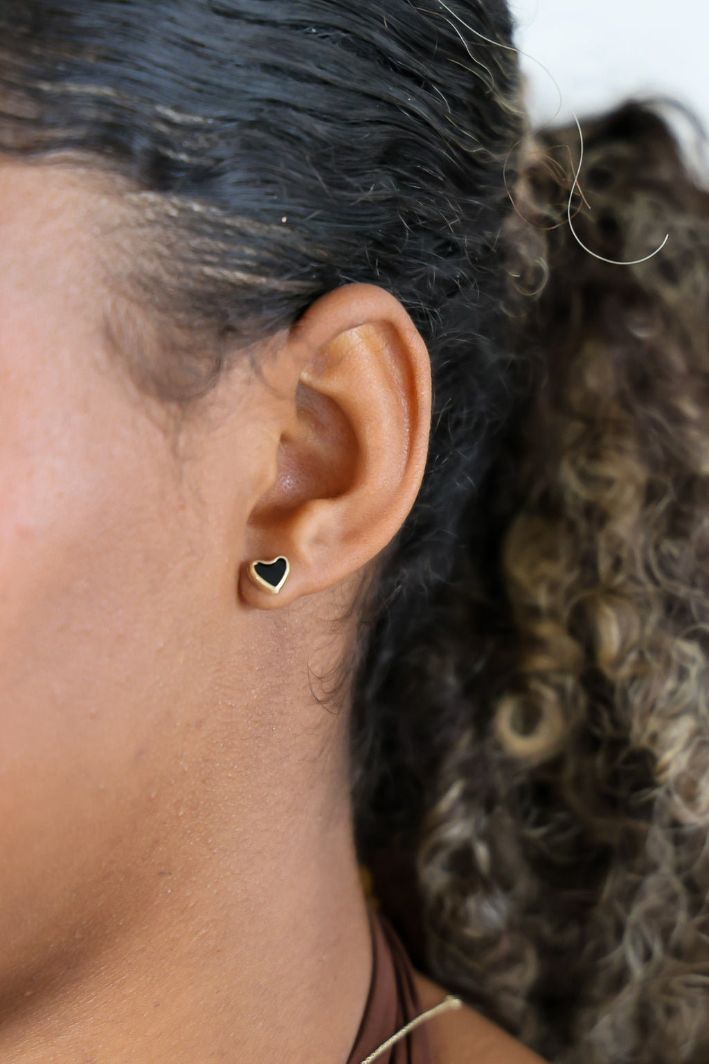 "Black Onyx Heart" Stud Earrings – 14K Gold