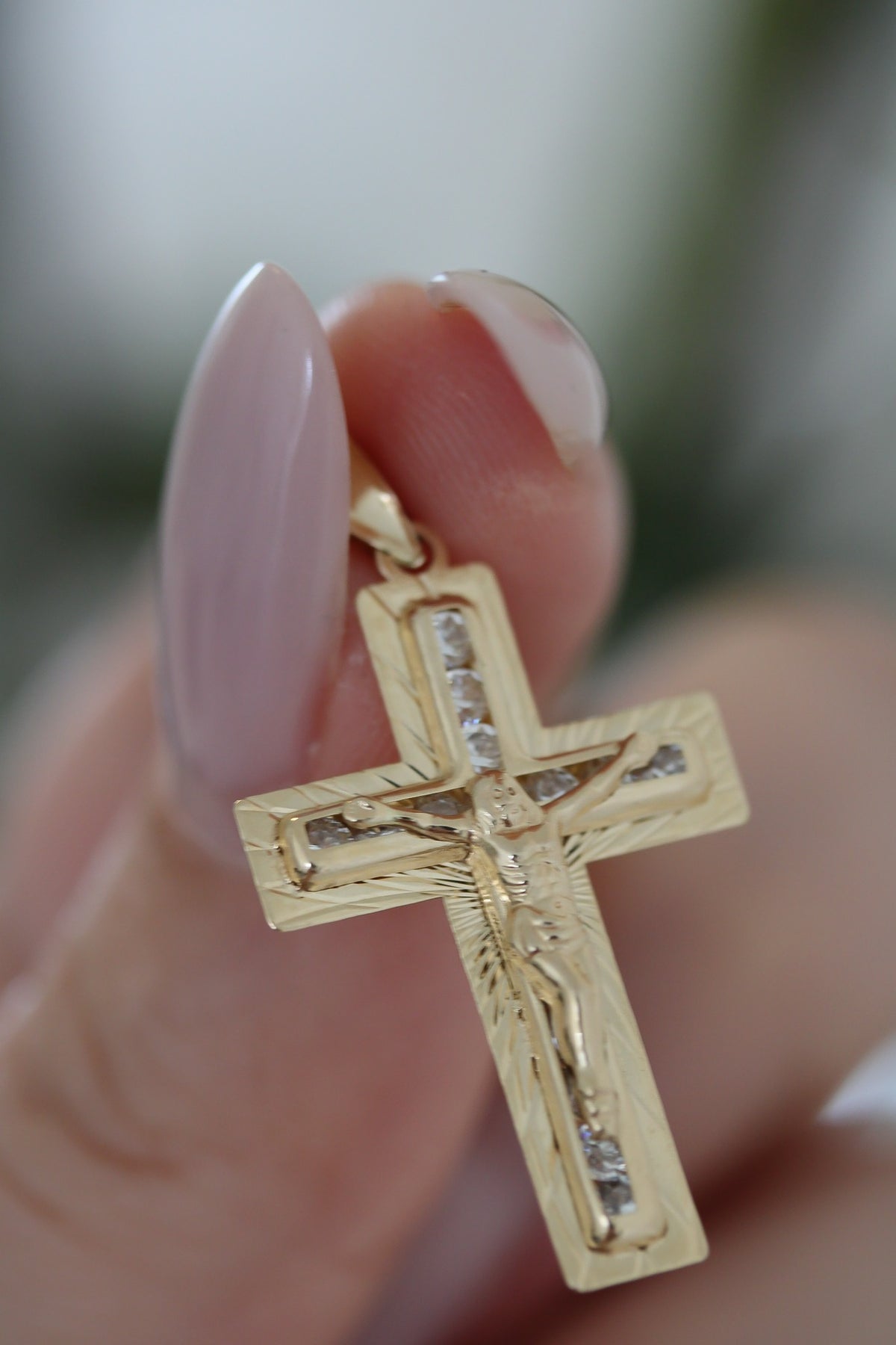 "Pavé Cross" Pendant - 14K Gold