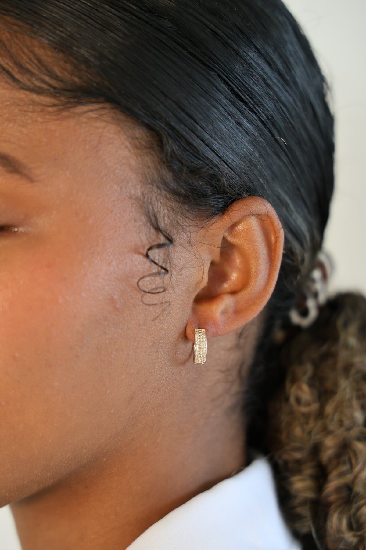"Square & Round CZ Huggie" Earrings - 14k Gold