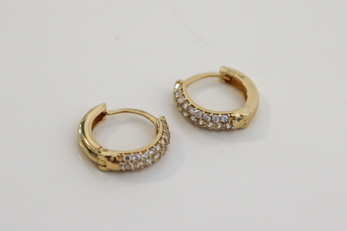 "Square & Round CZ Huggie" Earrings - 14k Gold