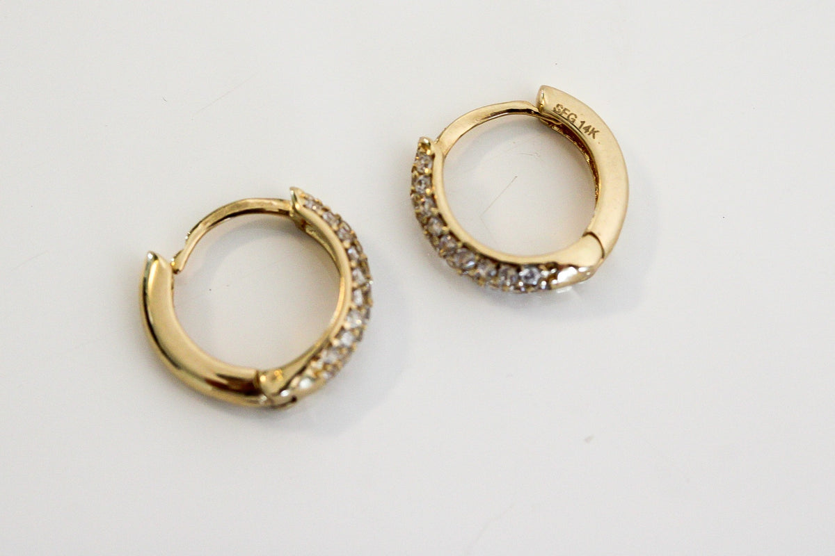 "Square & Round CZ Huggie" Earrings - 14k Gold
