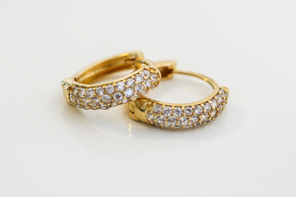 "Square & Round CZ Huggie" Earrings - 14k Gold