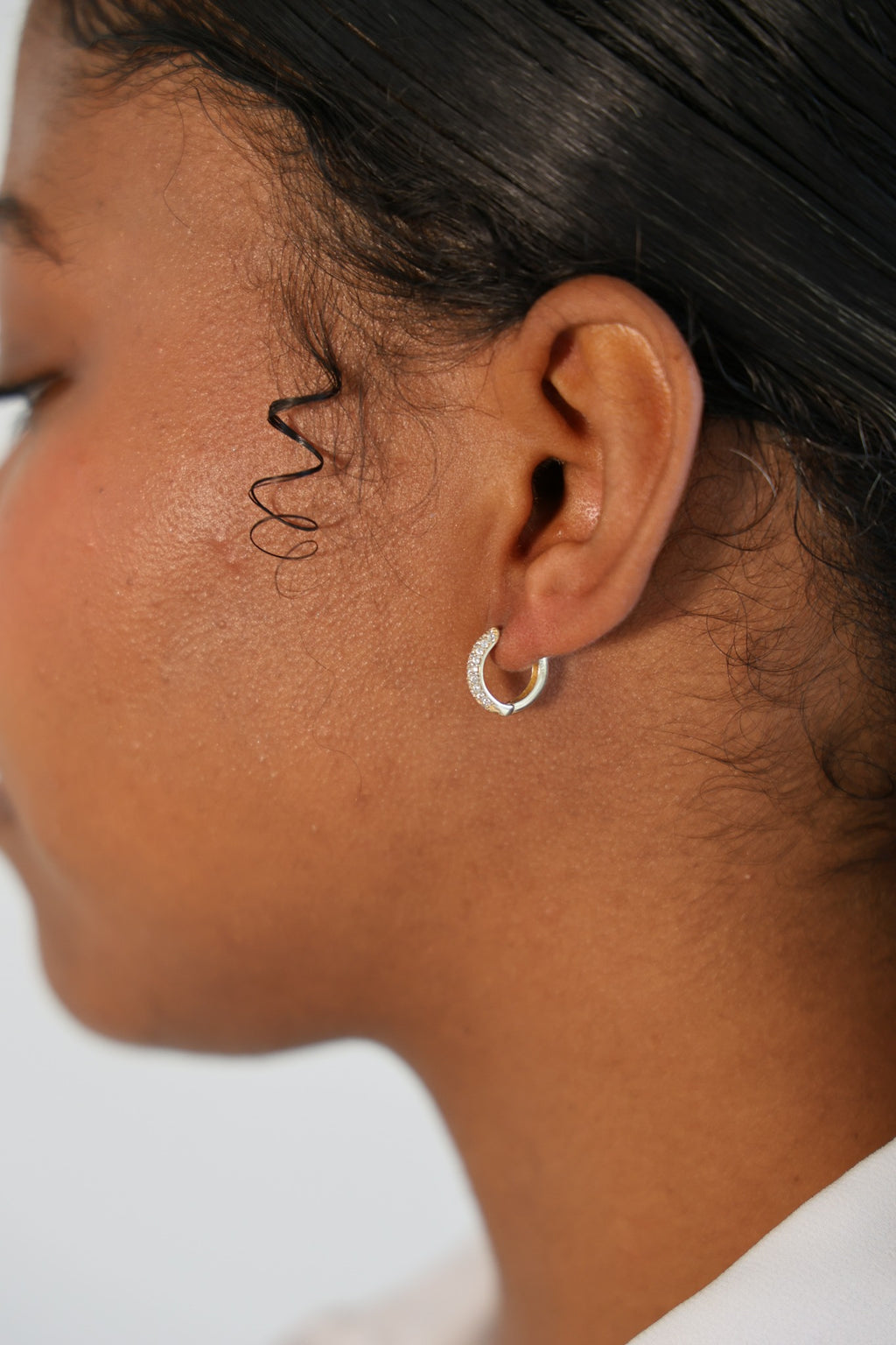 "Square & Round CZ Huggie" Earrings - 14k Gold