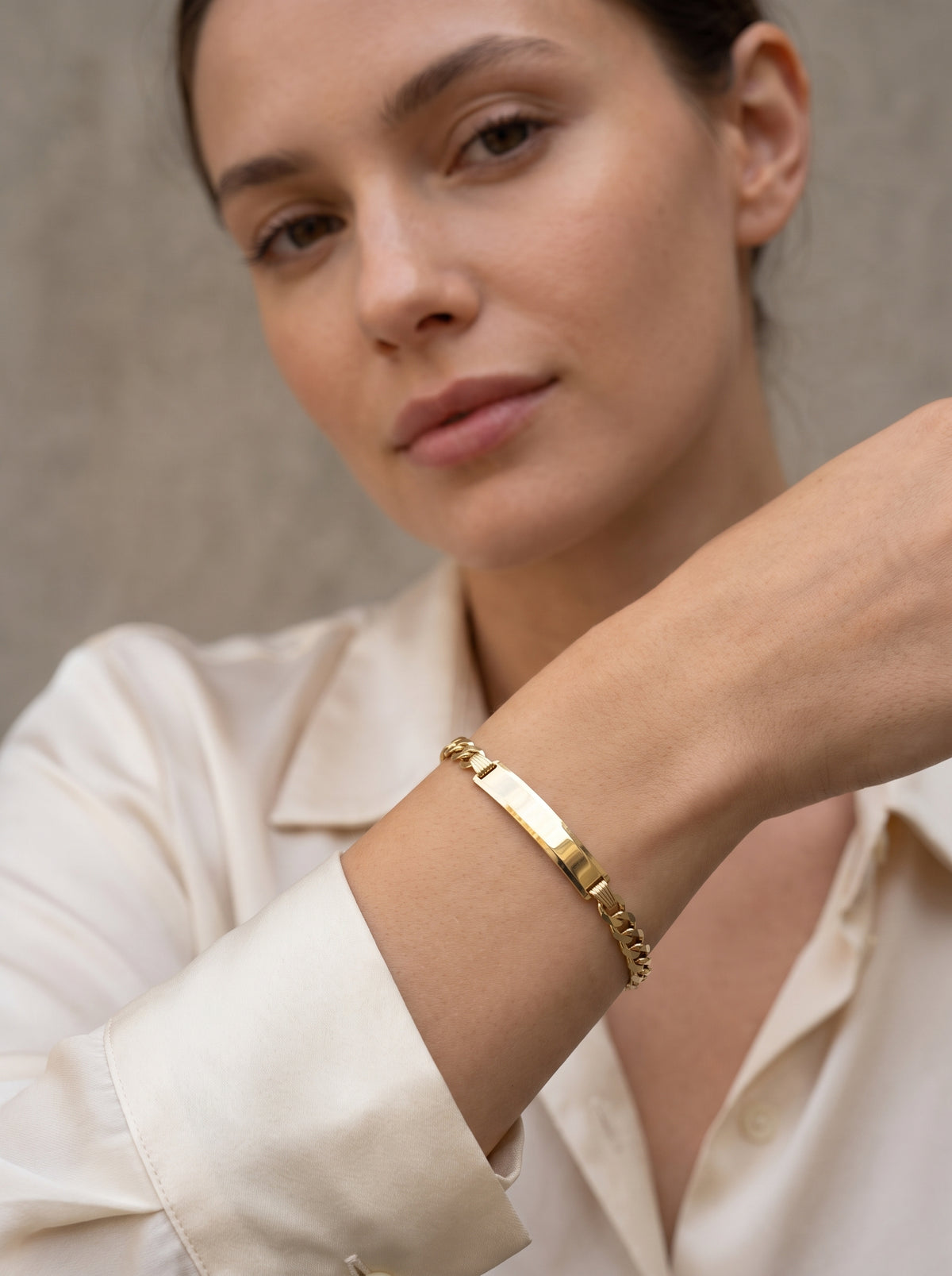 "Cuban Link Name Tag" Bracelet - 10k Yellow Gold