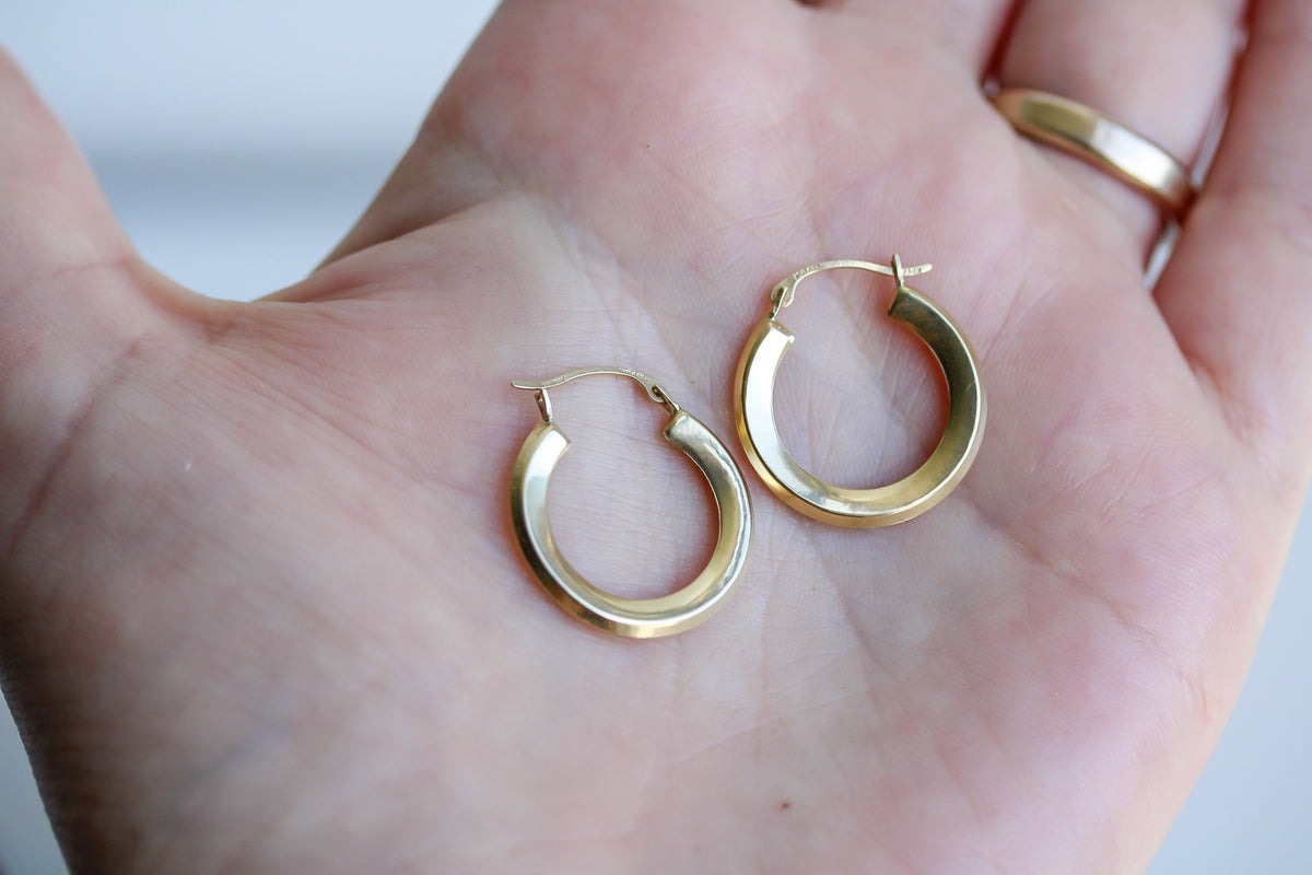 "Polished Circle" Hoop Earrings - 14k Gold