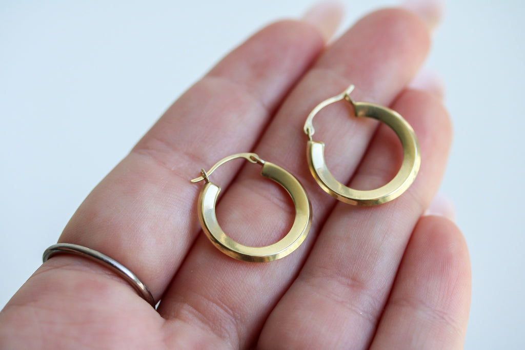 "Polished Circle" Hoop Earrings - 14k Gold
