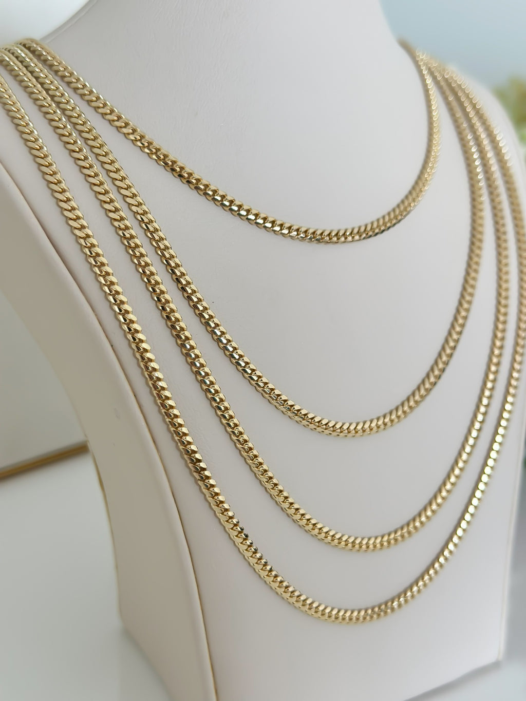 "Cuban Link" Chain Necklace - 14k Solid Gold
