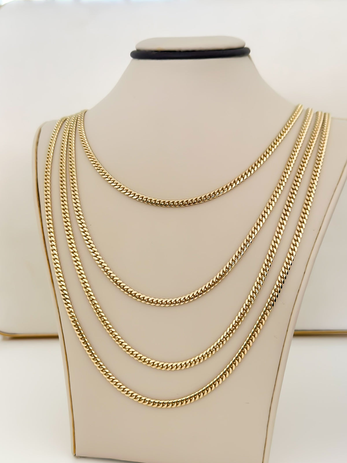 "Cuban Link" Chain Necklace - 14k Solid Gold