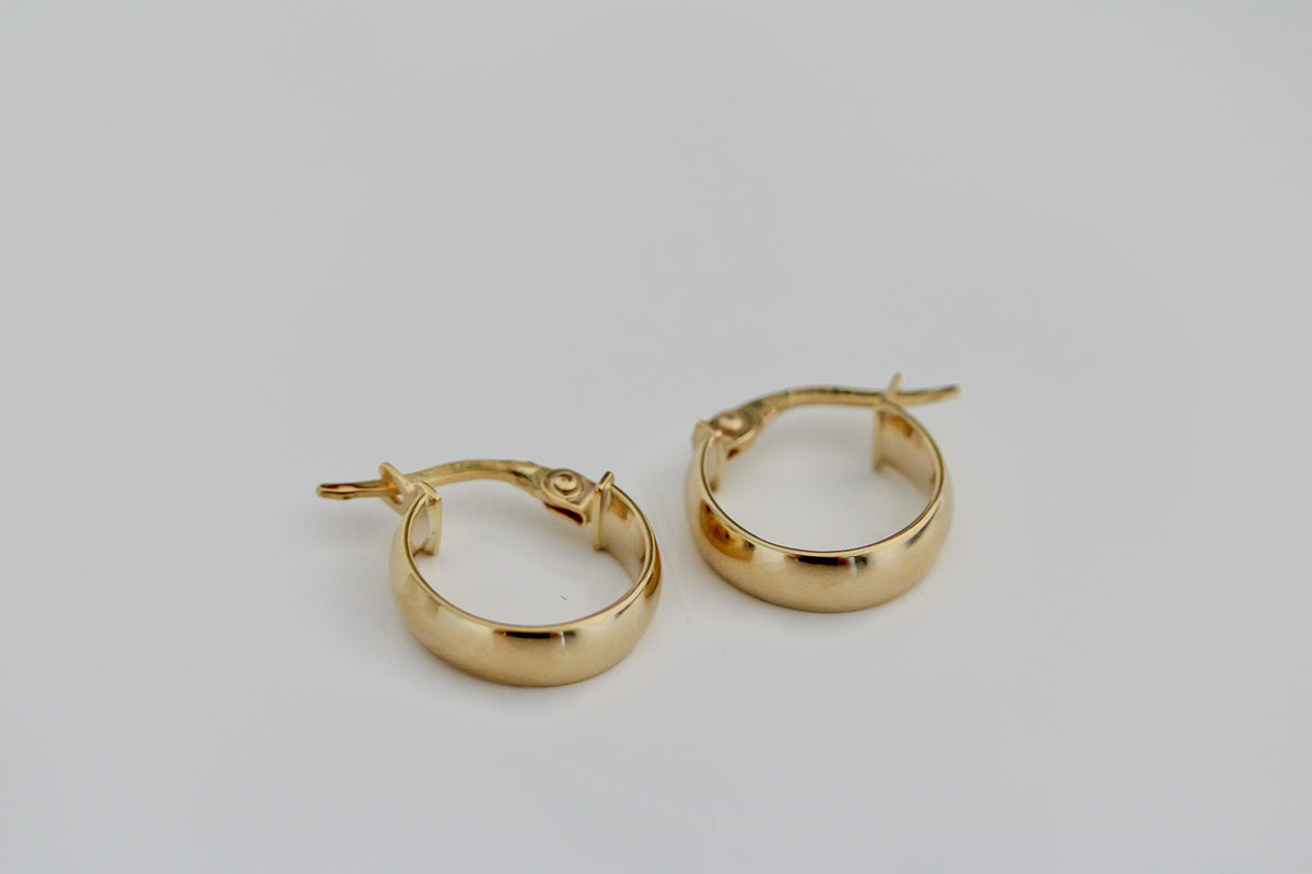 "High-Polish Tube" Hoop Earrings - 10k Solid Gold