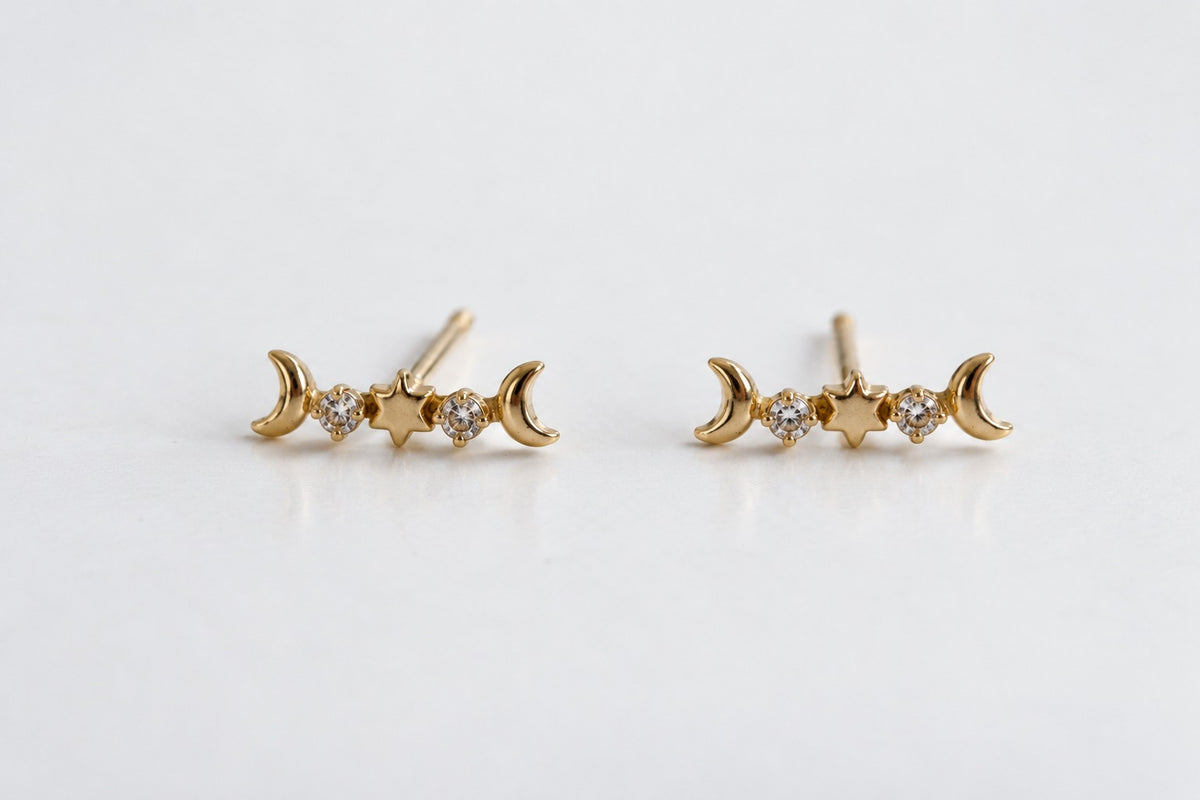 "Crescent Moon CZ" Earring - Yellow Gold
