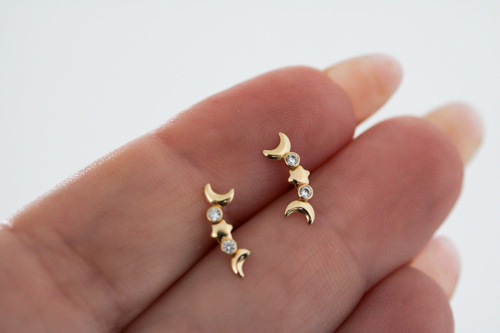 "Crescent Moon CZ" Earring - Yellow Gold