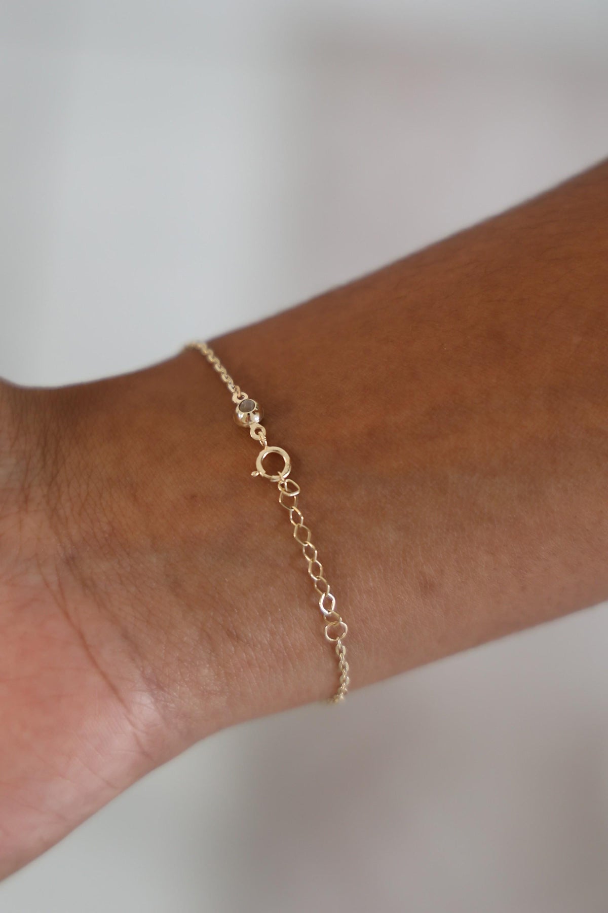 "Clover Flower" Hand Chain - 14k Yellow Gold