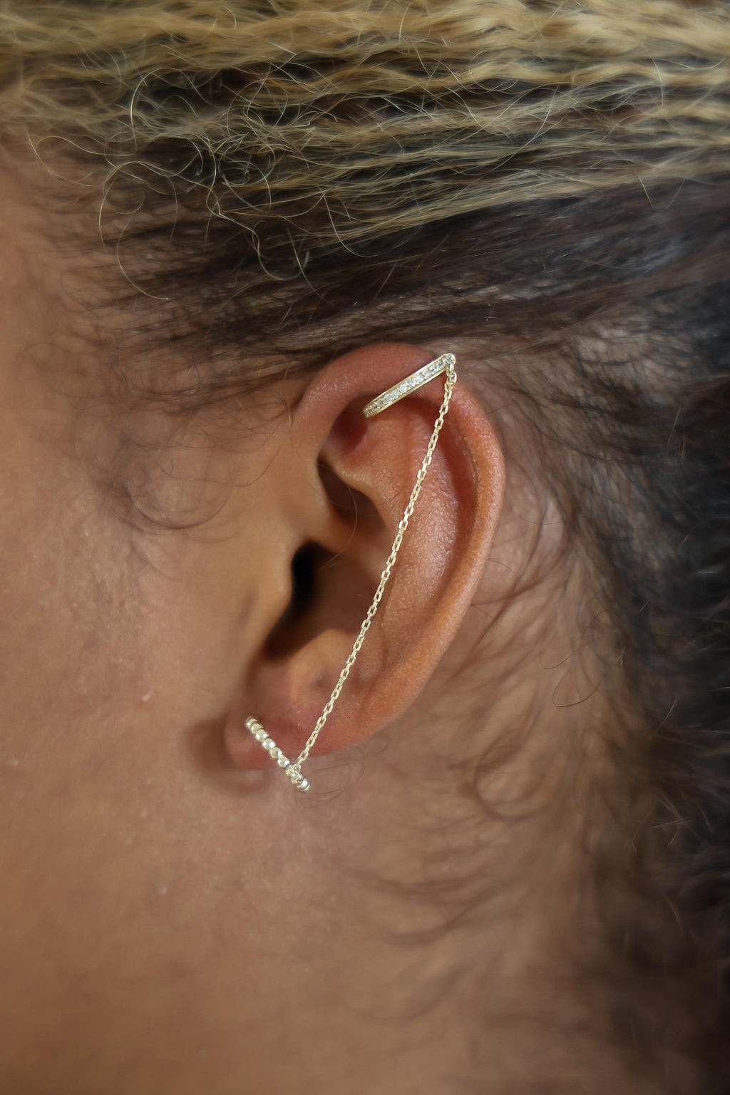 "Ball Bead Huggie" & Ear Cuff Chain Earring - 10k Gold (Single)