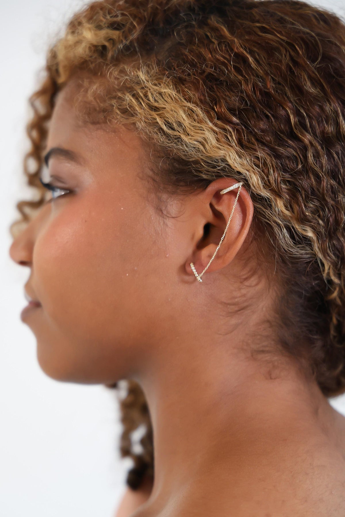 "Ball Bead Huggie" & Ear Cuff Chain Earring - 10k Gold (Single)