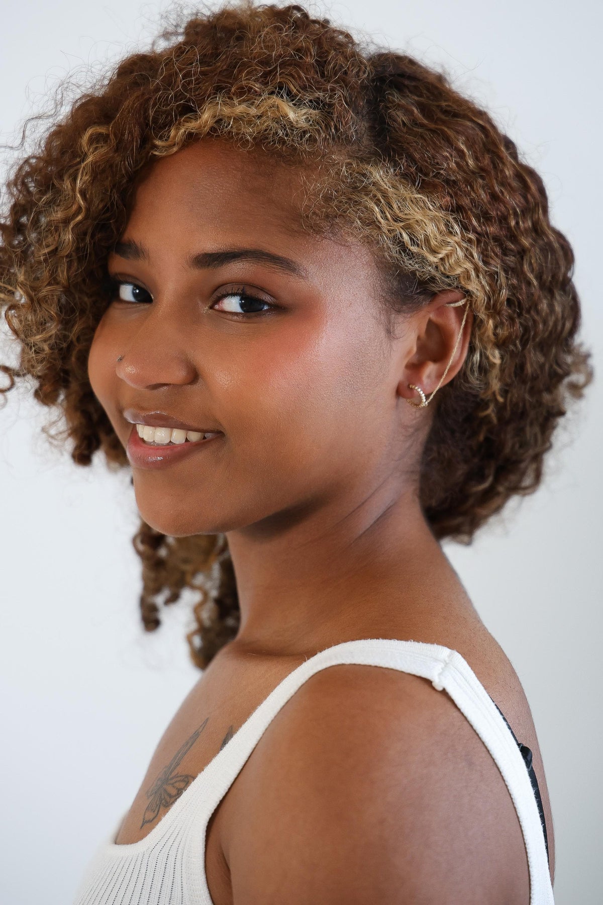 "Ball Bead Huggie" & Ear Cuff Chain Earring - 10k Gold (Single)