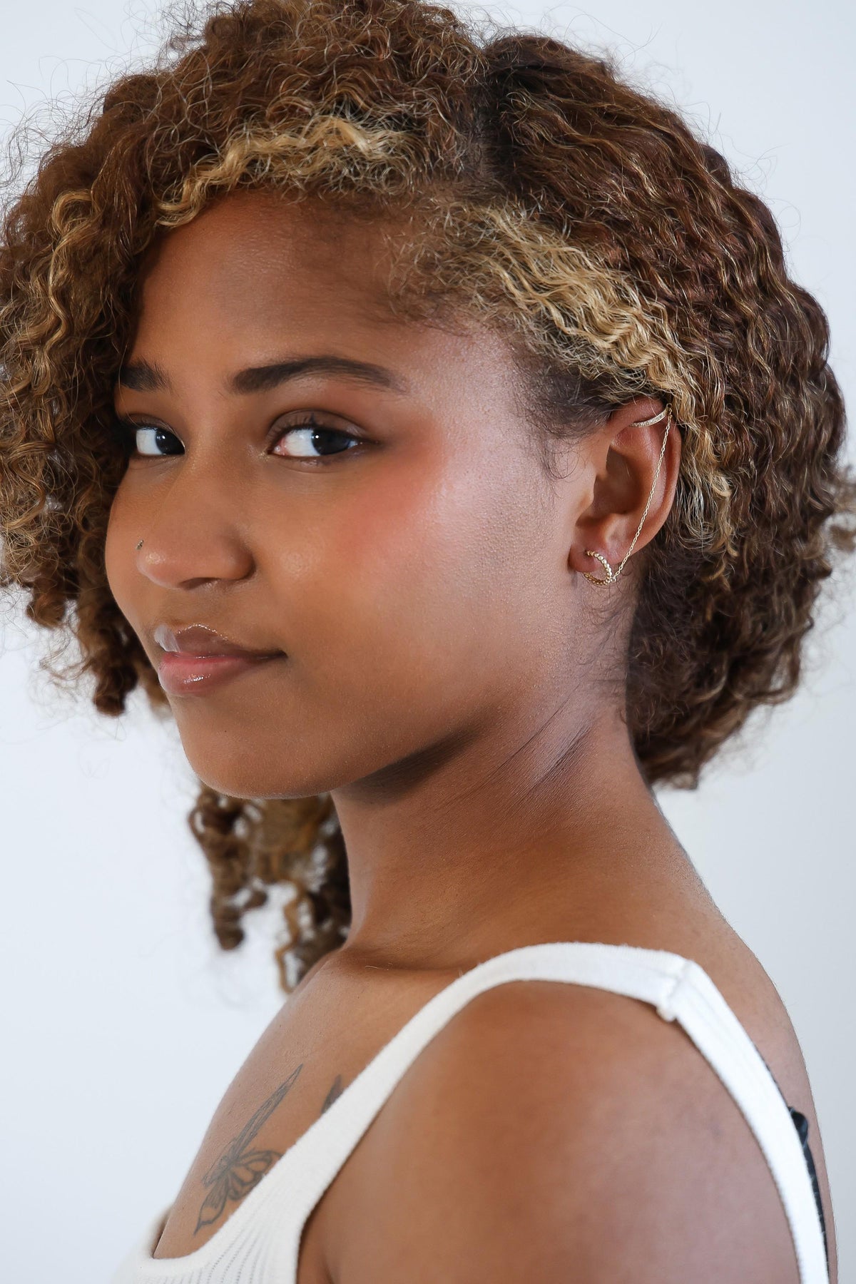 "Ball Bead Huggie" & Ear Cuff Chain Earring - 10k Gold (Single)