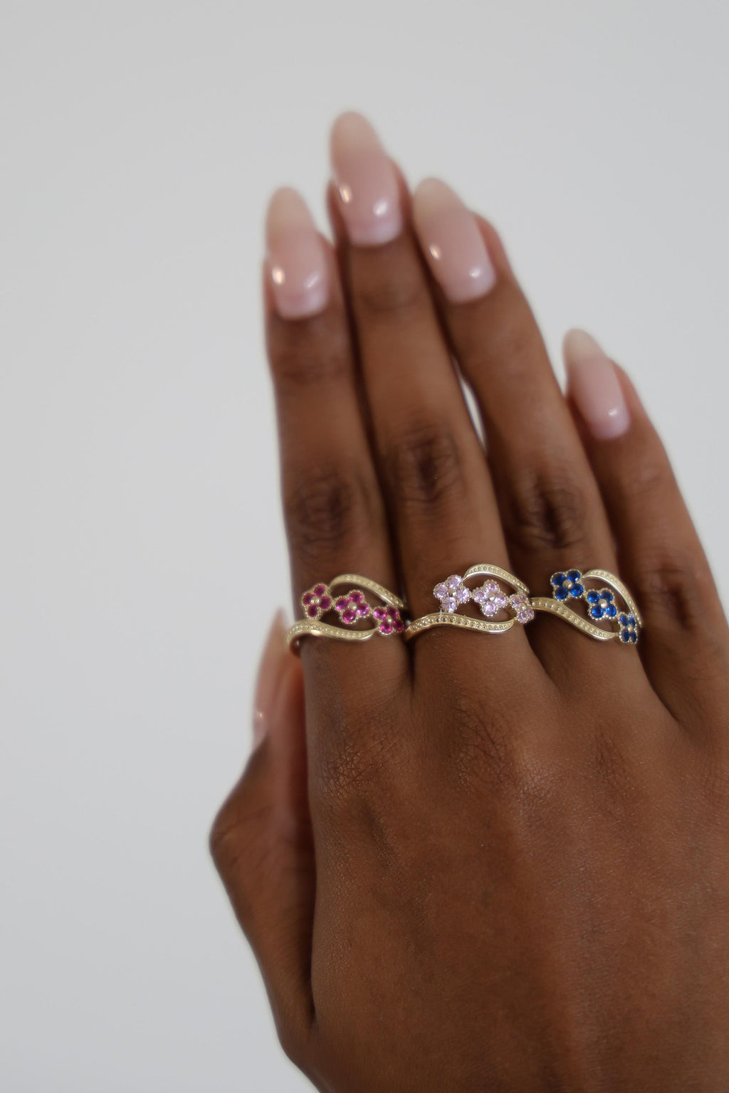 "CZ Flower" Ring - 10k Solid Yellow Gold