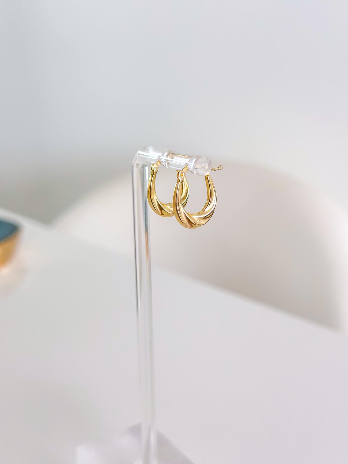 “Twisted Oval Hoops” – 10k or 14k Solid Gold