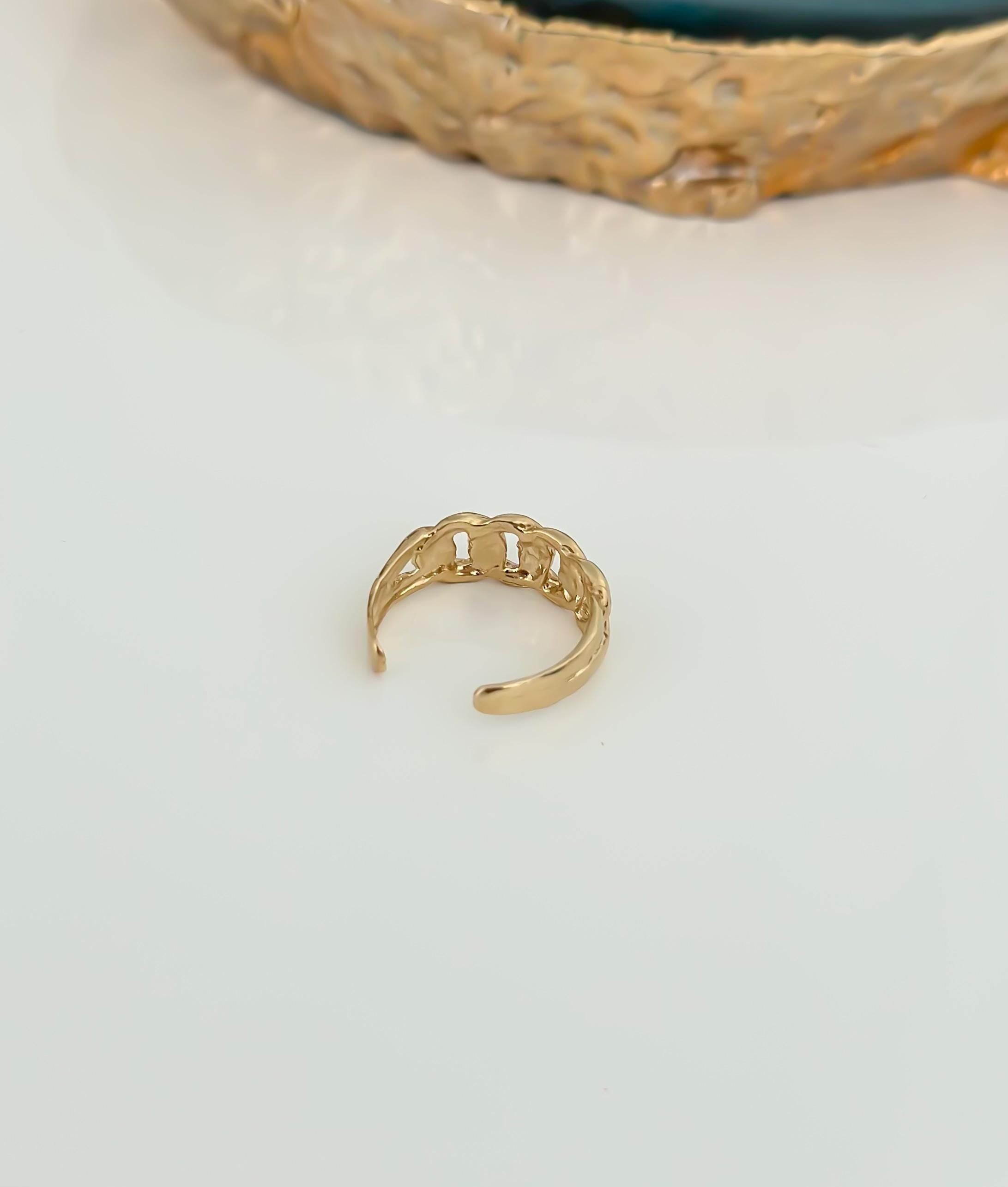 14k Gold “Twisted Breeze” Ring