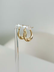 “Twisted Oval Hoops” – 10k or 14k Solid Gold