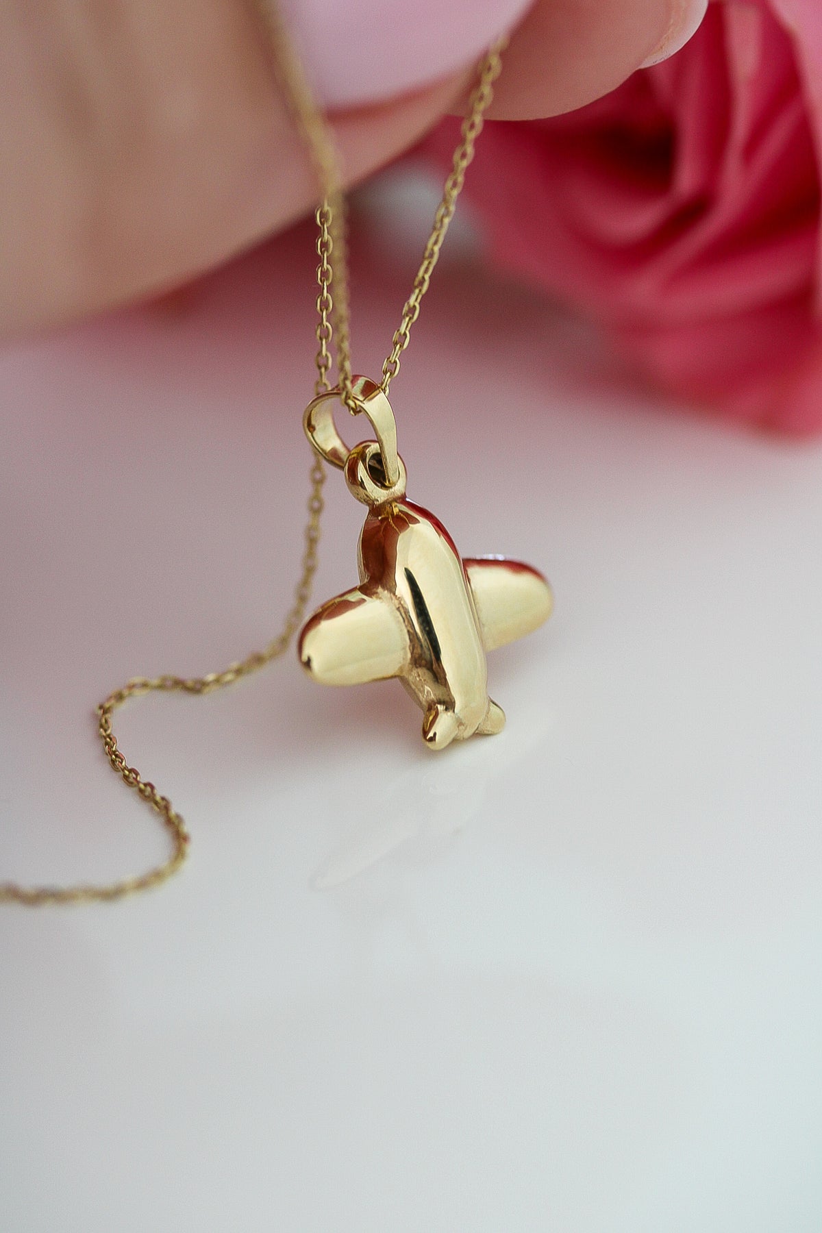 “Travel Lover” Pendant – 14k Solid Gold