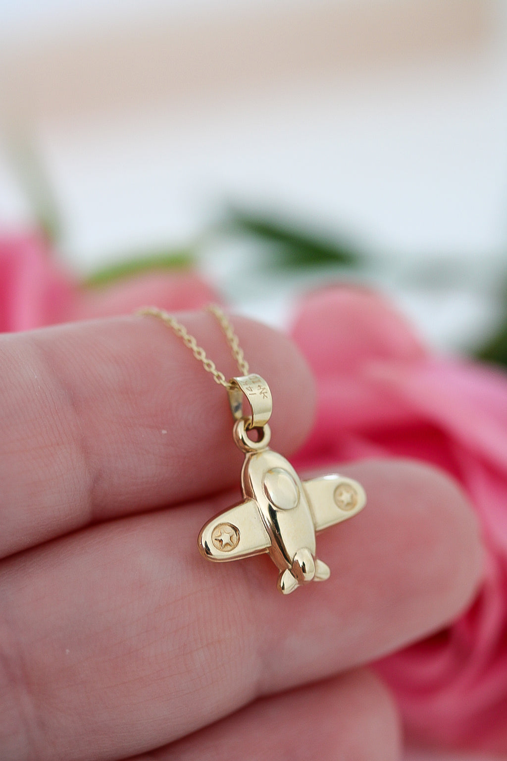 “Travel Lover” Pendant – 14k Solid Gold