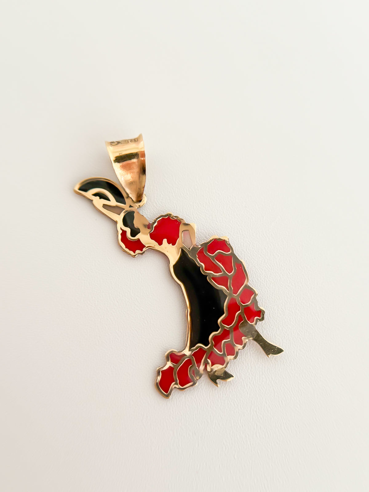 “Rhythm & Grace” Pendant – 14k Solid Gold