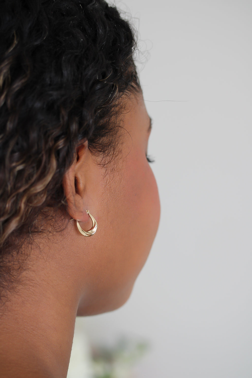 “Twisted Oval Hoops” – 10k or 14k Solid Gold
