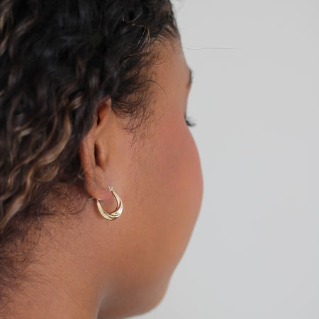 “Twisted Oval Hoops” – 10k or 14k Solid Gold