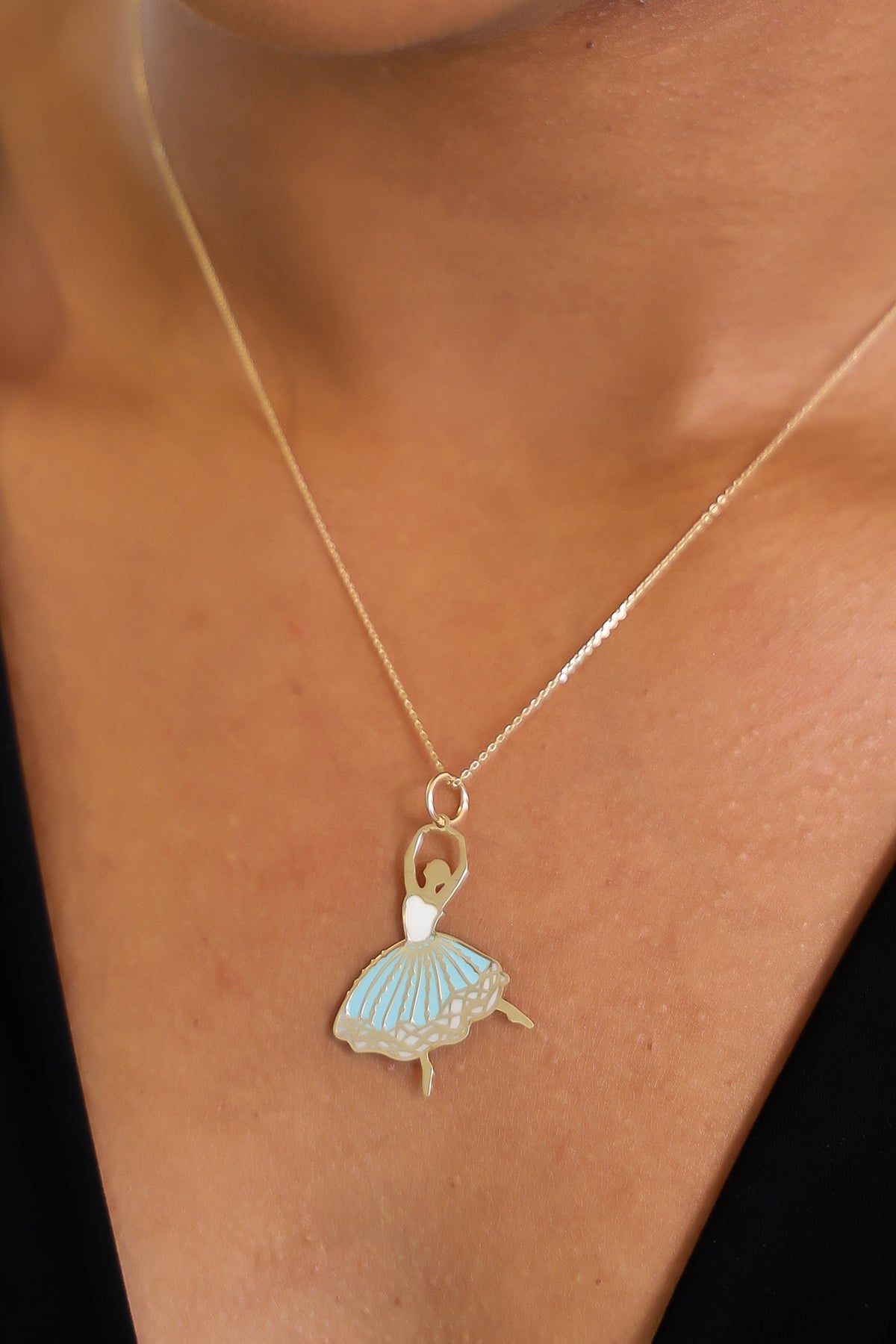 “Ballet Beauty” Pendant – Solid Gold