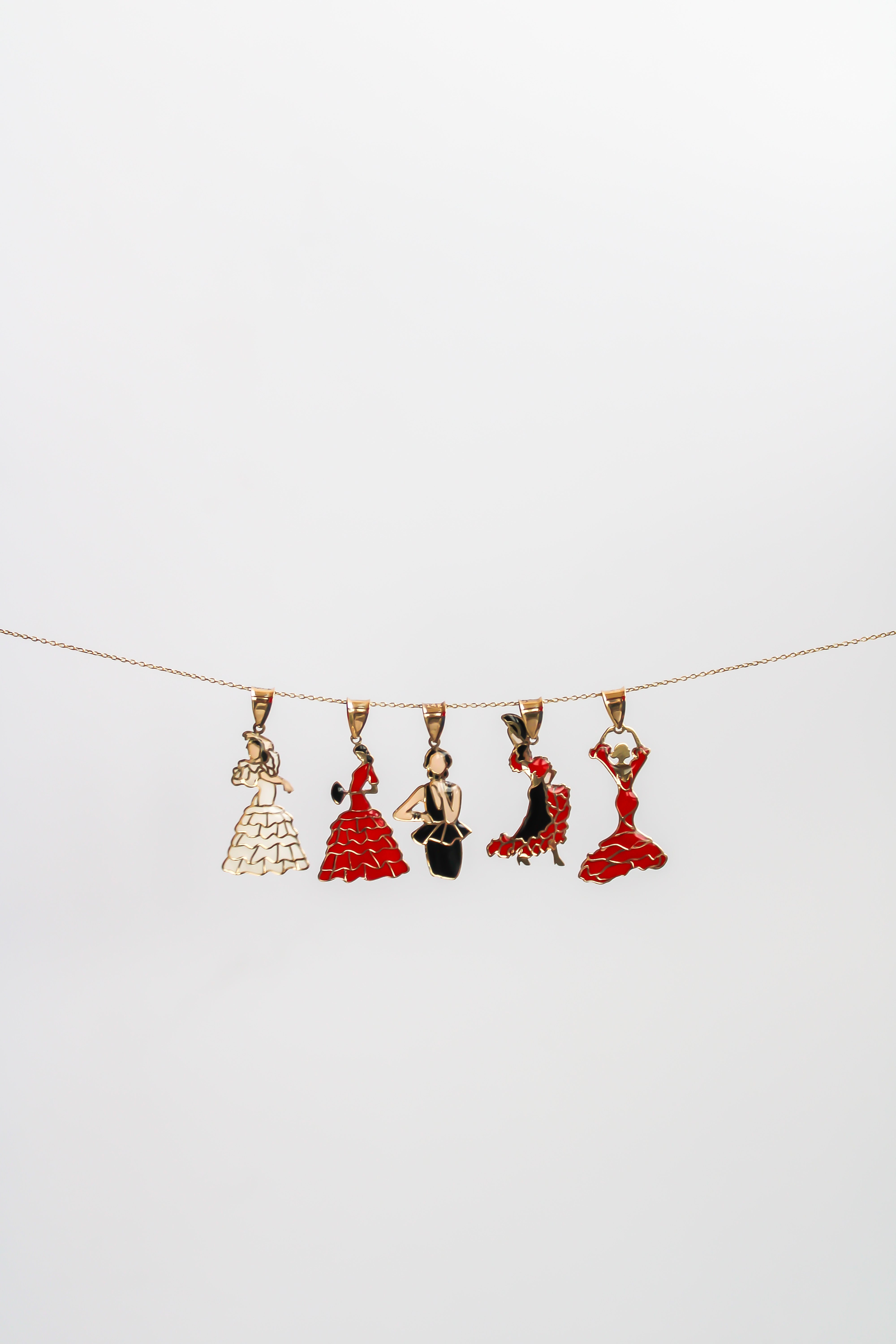 “Golden Muse” Pendant – 14k Solid Gold