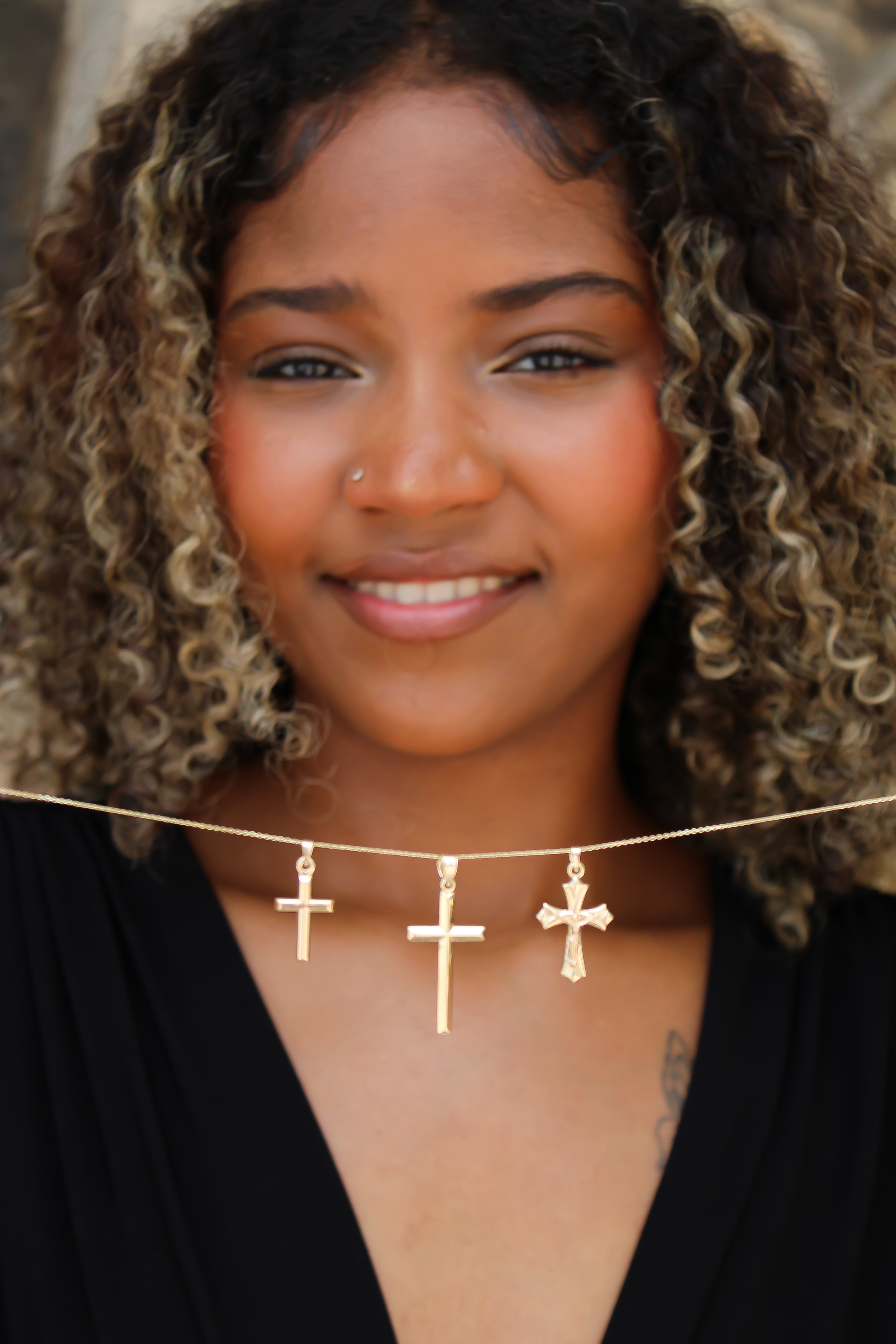 “Classic Faith” Pendant – 14k Solid Gold