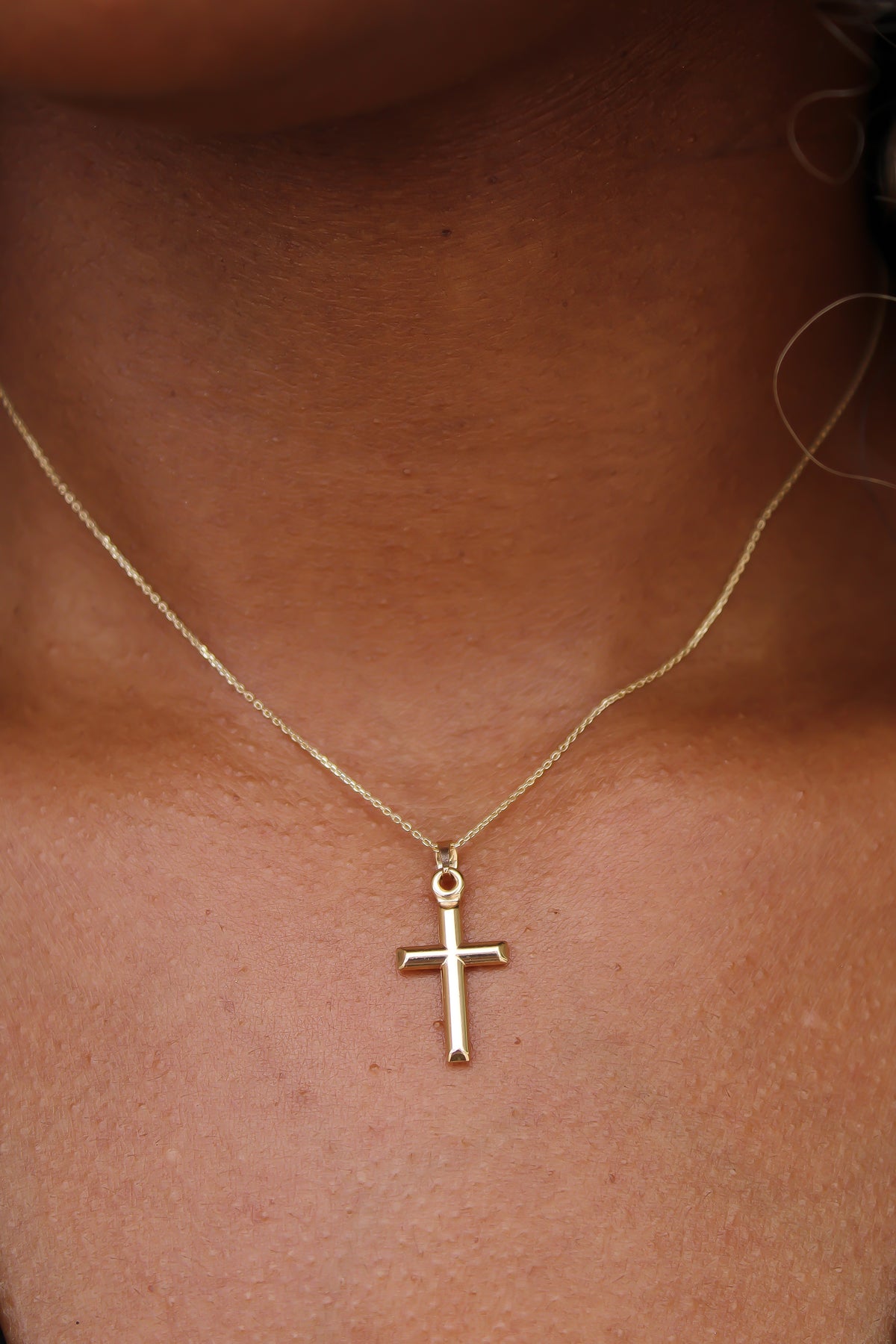 “Diamond-Cut Cross” Pendant – 14k Solid Gold