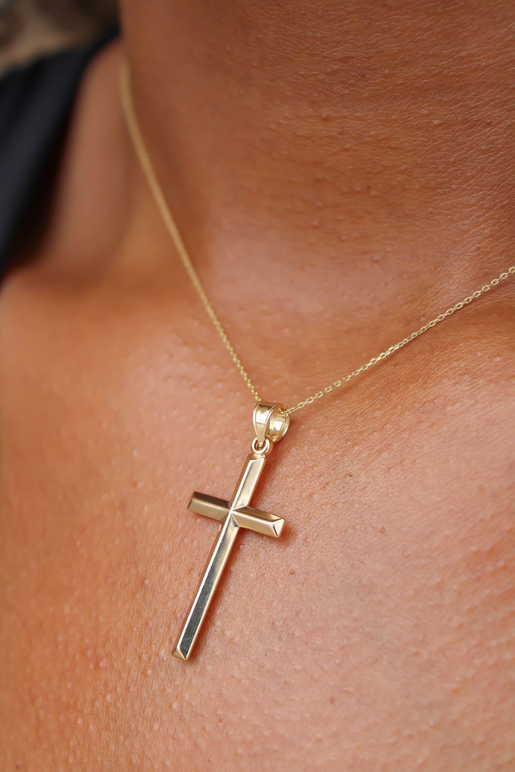 “Classic Faith” Pendant – 14k Solid Gold