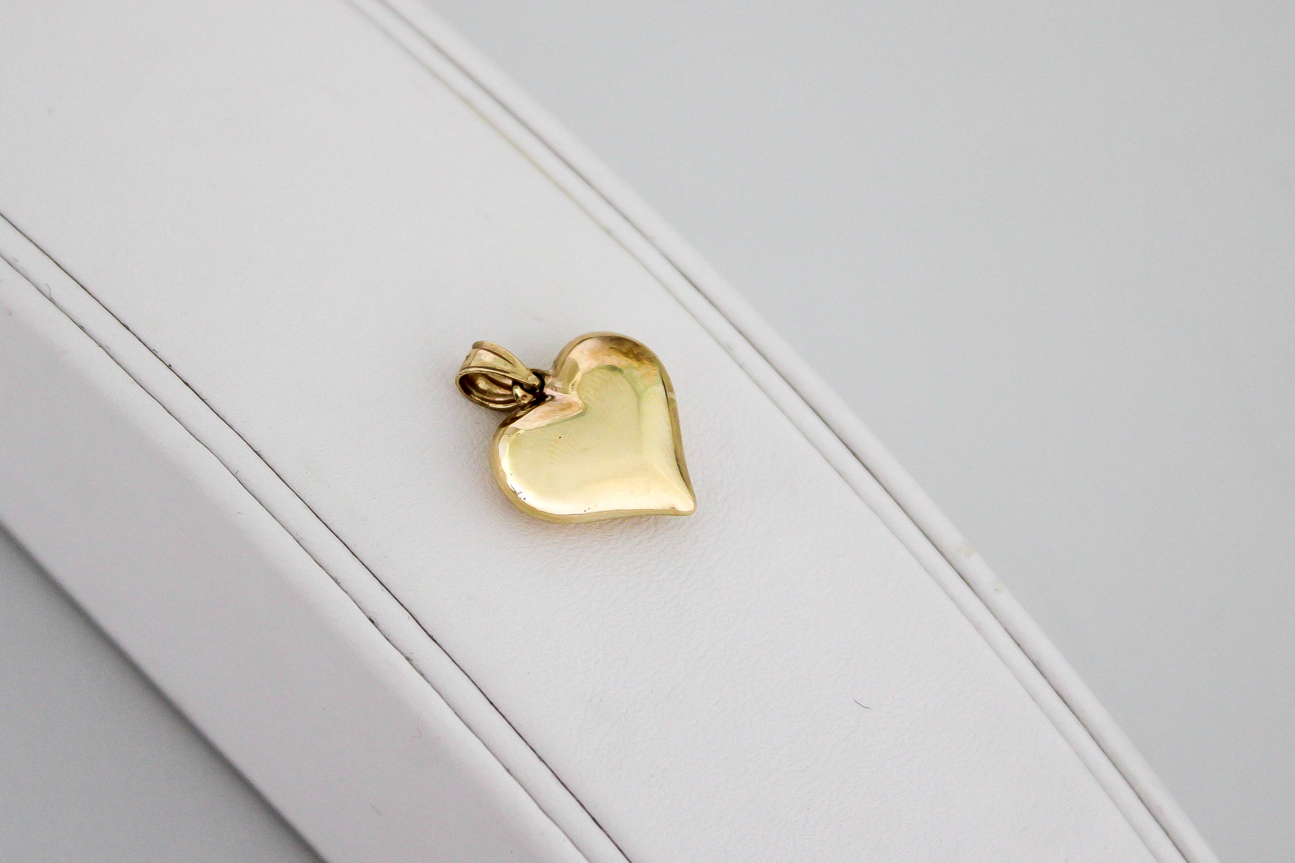 “Puffed Heart” Pendant – 10k Solid Gold