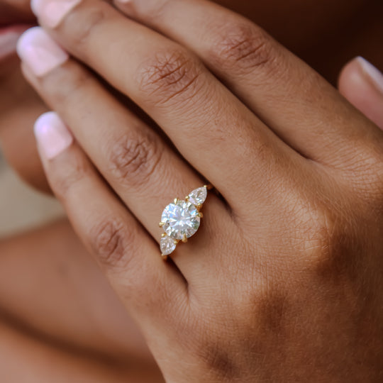 “Forever Spark” Engagement Ring – 2.59CT Lab Diamond