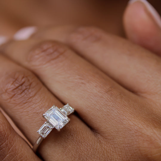 “Emerald Glow” Engagement Ring – 1.02 CT Lab Diamond