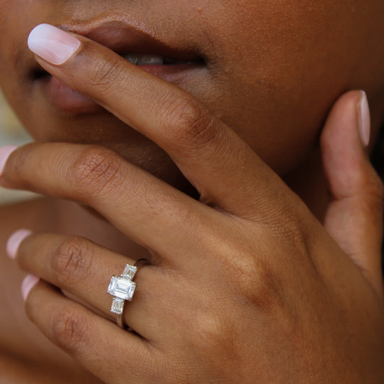 “Emerald Glow” Engagement Ring – 1.02 CT Lab Diamond