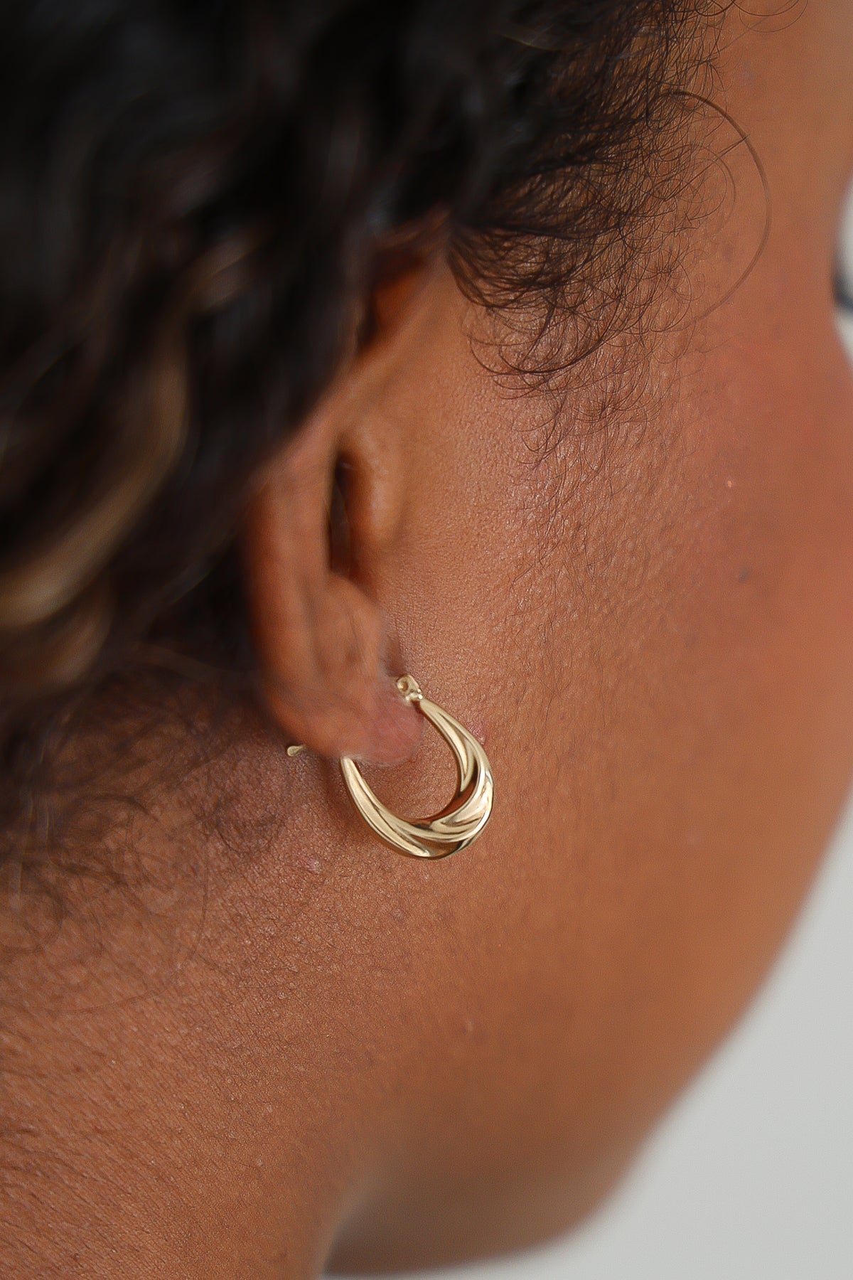 “Twisted Oval Hoops” – 10k or 14k Solid Gold