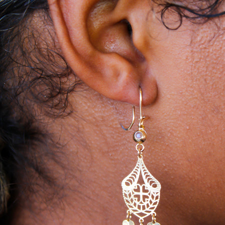 “Luminous Heart” Earrings - 14k Gold