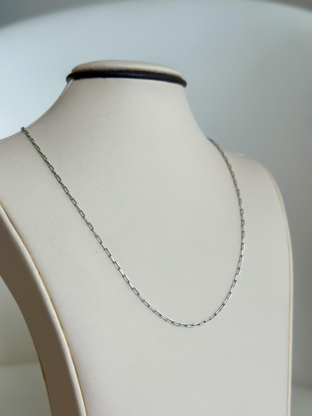 “Snow Paperclip” Chain – 14k White Gold